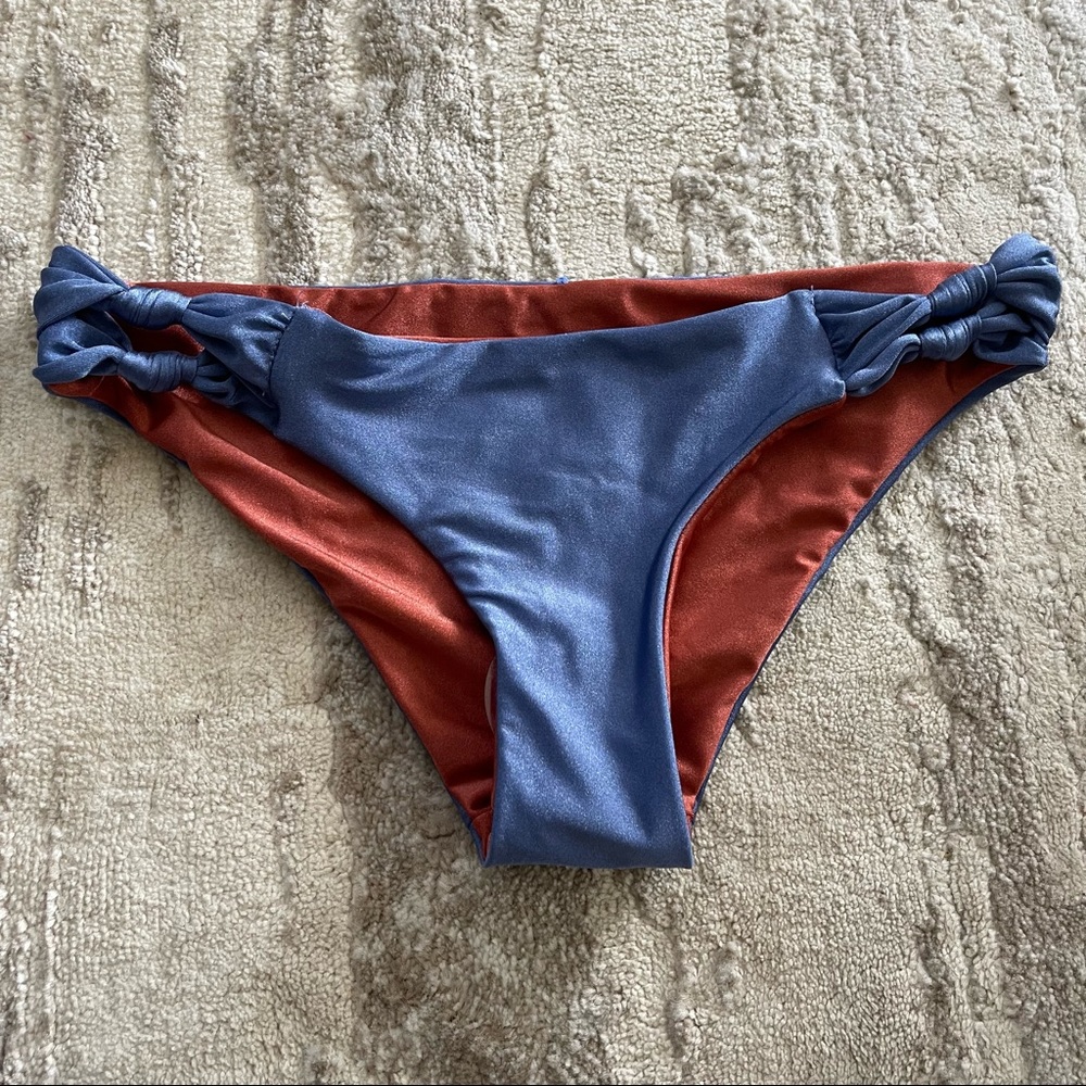 Bikini reversible from fashion nova size small NWT